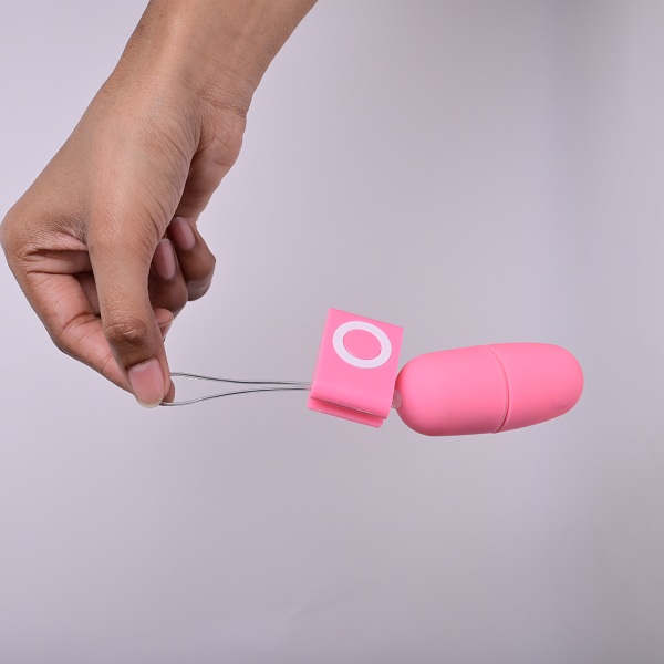 Love Egg Wireless Vibrator Love Egg Wireless Vibrator