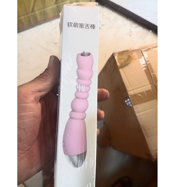 USB Rechargeable G-Spot And Clitoral Vibrator With Tongue