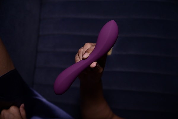Sleek G-Spot Vibrator Rechargeable Vibe Delivering Pinpointed Gspot Pleasure (3) Sleek G-Spot Vibrator Rechargeable Vibe Delivering Pinpointed Gspot Pleasure (1)